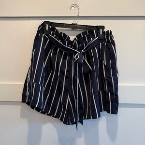Elegant 2XL Navy Striped High Waist Women's Shorts